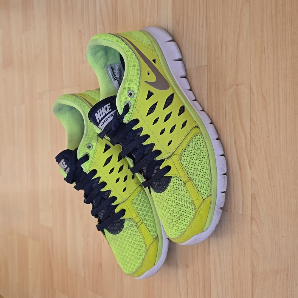 Nike Men Flex 2013 Run Yellow/Black Sneakers Athletic Running Shoes Size 9